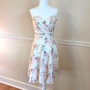 BETSEY JOHNSON Strapless Silk White Floral Dress 6